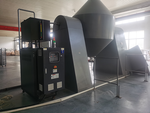 色母粒干燥雙錐干燥機96KW模溫機——應用案例